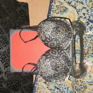 Victoria's Secret 💚 Very Sexy Push-Up 32 DDD